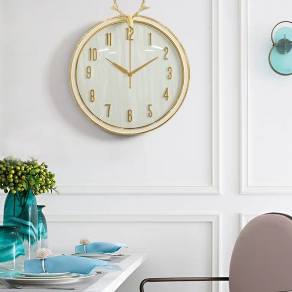 Tristen Yeast European luxury Deer Horn Clock - Picture 5 of 6